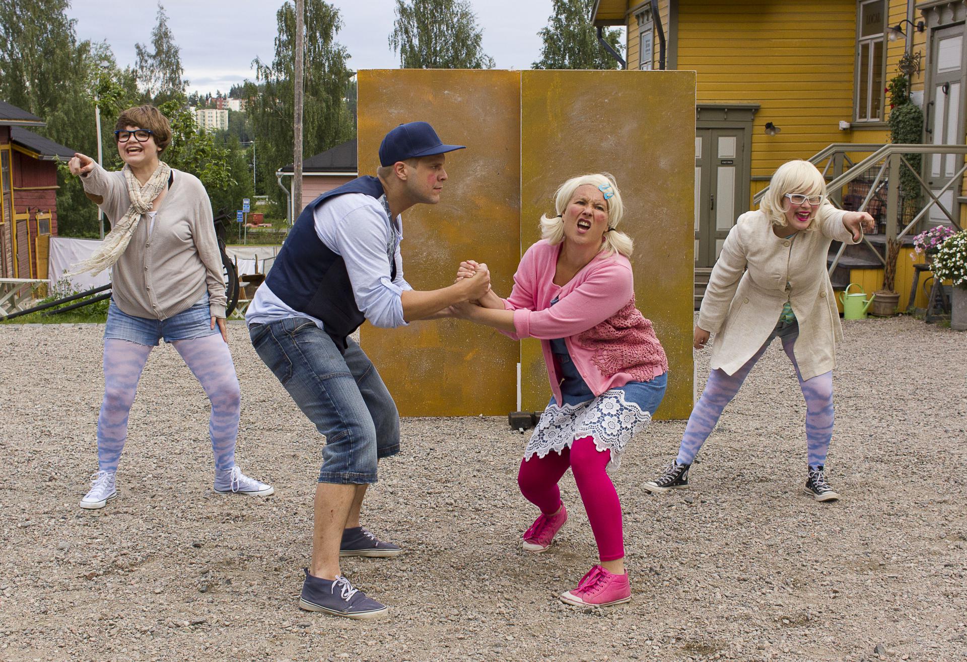 Case – näytteleminen